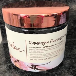 NWT Manna Kadar Champagne Charcoal Body Scrub